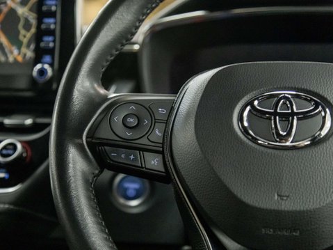 Toyota Corolla 1.8 VVT-h Design Touring Sports 5dr Petrol Hybrid CVT Euro 6 (s/s) (122 ps) 38