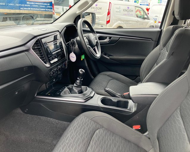 Isuzu D-Max Isuzu D-Max Diesel 1.9l DL20 D/Cab 4x4 Fitted with Canopy