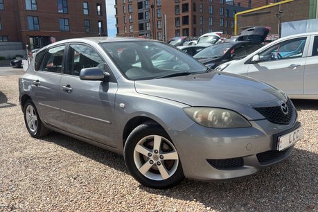 Mazda 3 TS..LOTS OF HISTORY.. 14 SERVICES.. LAST OWNER 11 YEARS.. BLUETOOTH