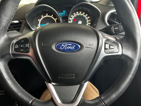 Ford Fiesta 1.0T Eco Boost Titanium Euro 5 S/S 5 Door 9