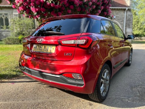 Hyundai i20 T-GDI PREMIUM NAV 15