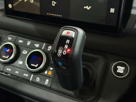 Land Rover Defender 3.0 D300 MHEV X-Dynamic HSE SUV 5dr Diesel Auto 4WD Euro 6 (s/s) (300 ps) 56