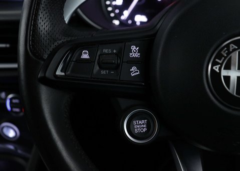Alfa Romeo Stelvio 2.0 Stelvio Sprint TB AWD Auto 4WD 5dr 30