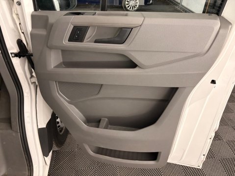 Volkswagen Crafter 2.0 TDI CR35 Startline RWD LWB High Roof Euro 6 (s/s) 5dr 21