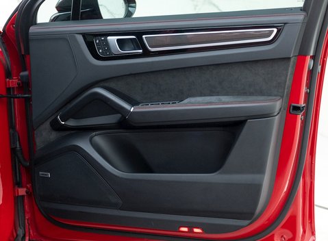 Porsche Cayenne GTS Coupé 23