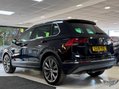 Volkswagen Tiguan 2.0 TSI SEL DSG 4Motion Euro 6 (s/s) 5dr 42