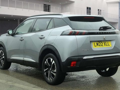 Peugeot 2008 1.2 2008 Allure Premium PureTech S/S 5dr 3