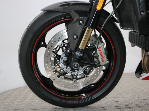 Triumph Speed Triple 1050 SPEED TRIPLE 1050 RS 22