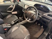 Peugeot 2008 1.2 PureTech Urban Cross Euro 6 (s/s) 5dr 36