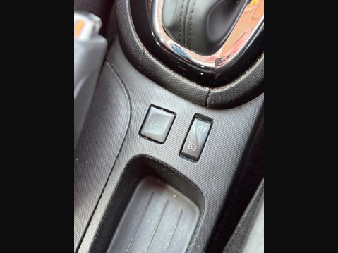 Renault Clio 1.5 dCi Dynamique S MediaNav EDC Euro 5 5dr 21