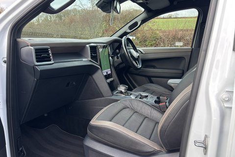 Volkswagen Amarok V6 Tdi 240 Aventura 4Motion - Electric Roller Shutter / 360 Camera 14