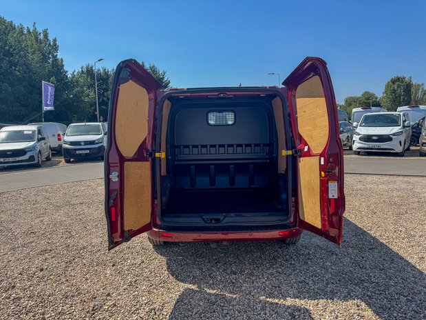 Ford Transit Custom Crew Cab AUTO SWB L1H1 Low Roof Sport 320 Nav Sensors Air Con Alloys EURO 6 9