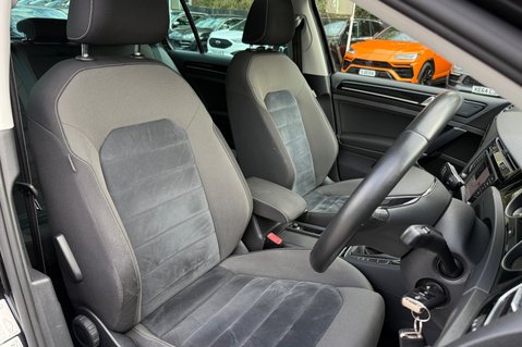 Volkswagen Golf GT EDITION TSI ACT BMT -£35 ROAD TAX -PANORAMIC SUNROOF -10 SERVICES 15