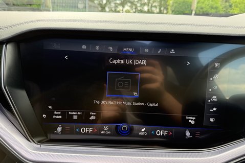 Volkswagen Touareg V6 BLACK EDITION TSI - DEMO +1 OWNER - FULL VW SERVICE HISTORY 59