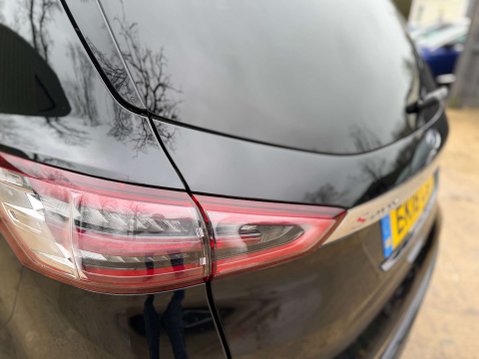 Ford S-Max 2.0 S-Max Titanium TDCi Auto 5dr 27