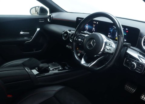 Mercedes-Benz A Class 1.3 A 180 AMG Line Exeutive Auto 5dr 42