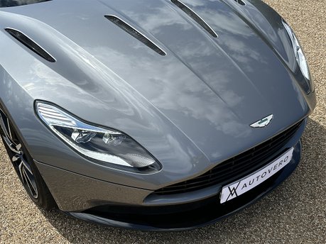 Aston Martin DB11 V12 28