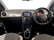 Toyota Aygo 1.0 VVT-i x-play Hatchback 5dr Petrol Manual Euro 6 (s/s) (71 ps) 18