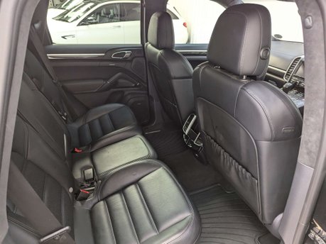 Porsche Cayenne 4.8 Cayenne V8 T Tiptronic S 4WD 5dr 54