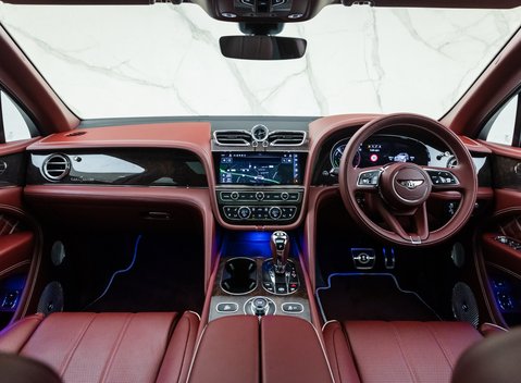 Bentley Bentayga Hybrid First Edition 19