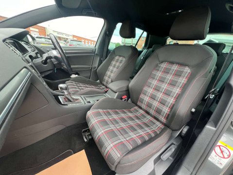 Volkswagen Golf 2.0 Golf GTi Performance TSi Semi-Automatic 5dr - NATIONAL DELIVERY* 14