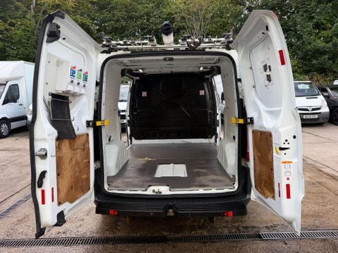 Ford Transit Custom 2.0 TDCi 250 Panel Van 5dr Diesel Manual L1 H1 (163 g/km, 104 bhp) 35