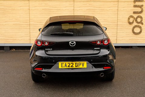 Mazda 3 SPORT LUX MHEV 6
