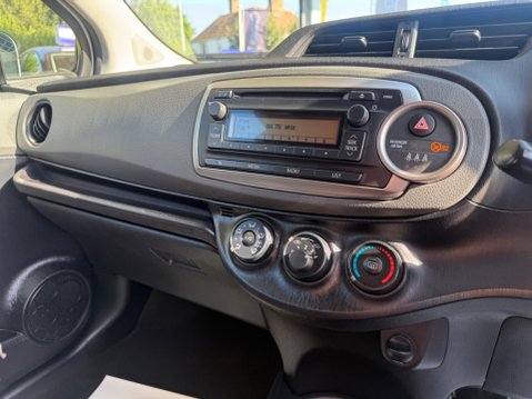 Toyota Yaris 1.0 VVT-i Edition Euro 5 5dr 14