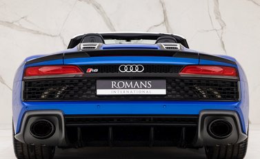 Audi R8 V10 Spyder Performance Quattro 5