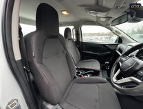 Isuzu D-Max Utility | 1.9 LT | AC | Camera | Double Cab 16