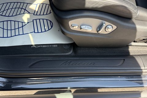 Porsche Macan PDK - 21" TURBO WHEELS -PAN ROOF -BOSE -PASM -CAMERA -£15K EXTRAS  27
