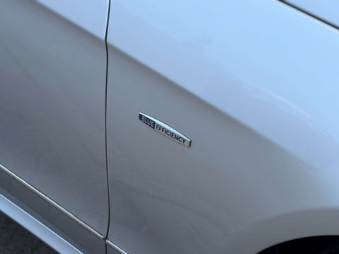 Mercedes-Benz E Class 2.1 E220 BlueEfficiency AvantGarde CDi Auto 4dr 9