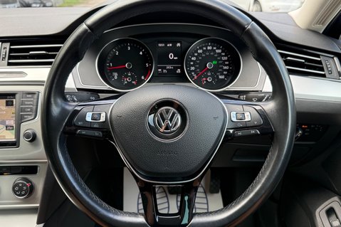 Volkswagen Passat SE BUSINESS TDI BMT DSG - £35 ROAD TAX -ULEZ READY -ADAPTIVE CRUISE CONTROL 7