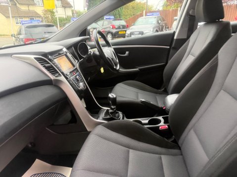 Hyundai i30 1.4 Blue Drive SE Nav Euro 6 (s/s) 5dr 36