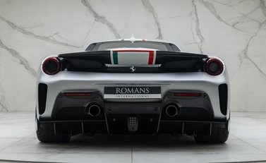 Ferrari 488 Pista Piloti 8