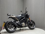 Husqvarna Svartpilen 125 2022 ONLY 6K MODERN CLASSIC FEEL 15BHP MOT OCTOBER 2027 3