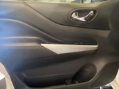 Nissan Navara 2.3 Navara Tekna dCi Auto 4WD 5dr 37