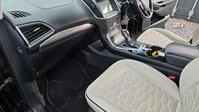 Ford Edge 2.0 TDCi Vignale SUV 5dr Diesel Powershift AWD Euro 6 (s/s) (210 ps) 38