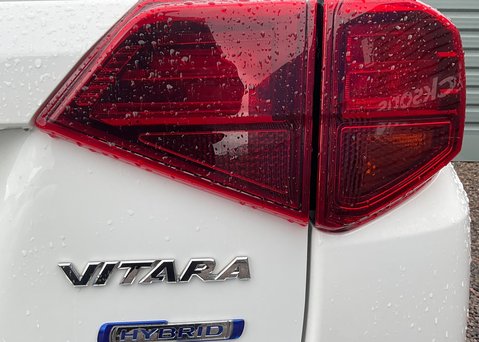 Suzuki Vitara 1.4 Boosterjet 48V Hybrid SZ5 21