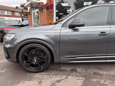 Audi SQ7 4.0 TFSI V8 Black Edition SUV 5dr Petrol Tiptronic quattro Euro 6 (507ps) 5