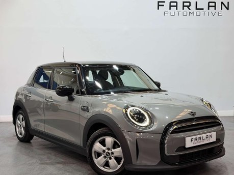Mini Hatch 1.5 Cooper Classic Hatchback 5dr Petrol Steptronic Euro 6 (s/s) (136 ps)