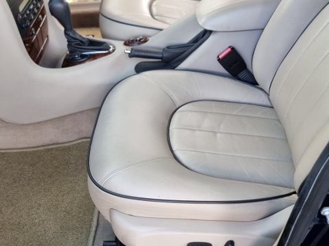 Rover 75 CONNOISSEUR V6 36