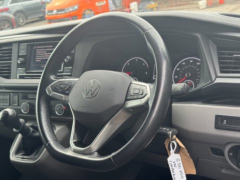 Volkswagen Transporter Camper King St Tropez|4 Berth|T28|Pop Top|Air Con|Cooker|Fridge 21