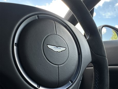 Aston Martin Vantage S V12 66