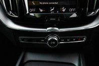 Volvo XC60 D4 MOMENTUM 32