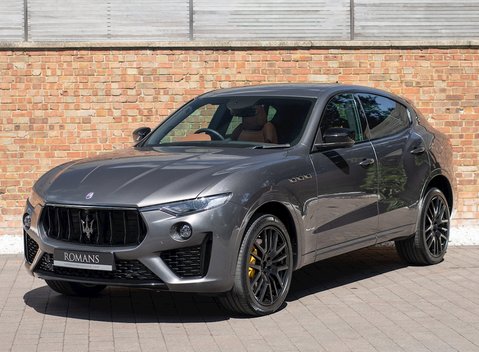 Maserati Levante S GranSport 6