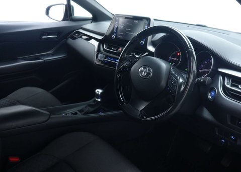 Toyota C-HR 1.8 C-HR Icon HEV CVT 5dr 35