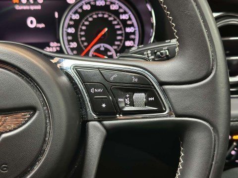 Bentley Bentayga 4.0d V8 SUV 5dr Diesel Auto 4WD Euro 6 (s/s) (435 ps) 35