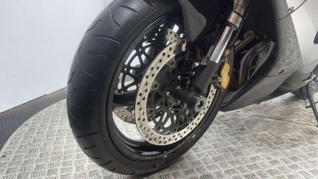 Honda CBR CBR929 2000 ONLY 19K NEW MOT CLASSIC SPORTS BIKE 41