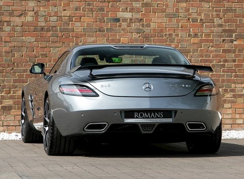 Mercedes-Benz SLS AMG GT Final Edition 3